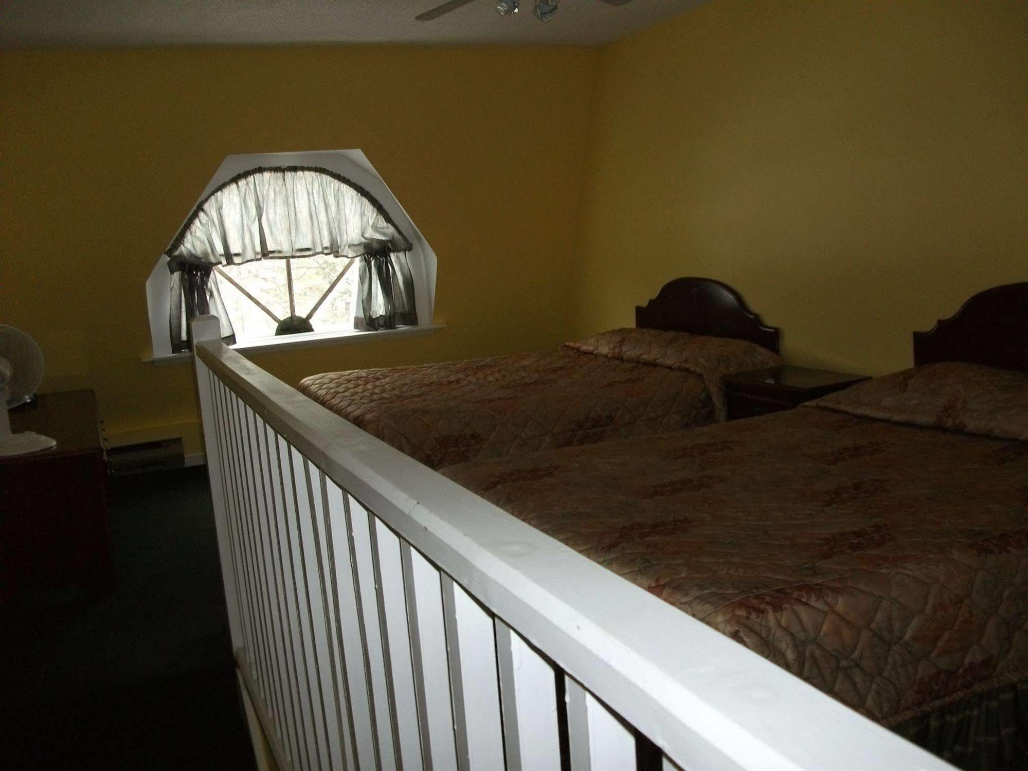 Travelodge By Wyndham Wasaga Beach Eksteriør bilde
